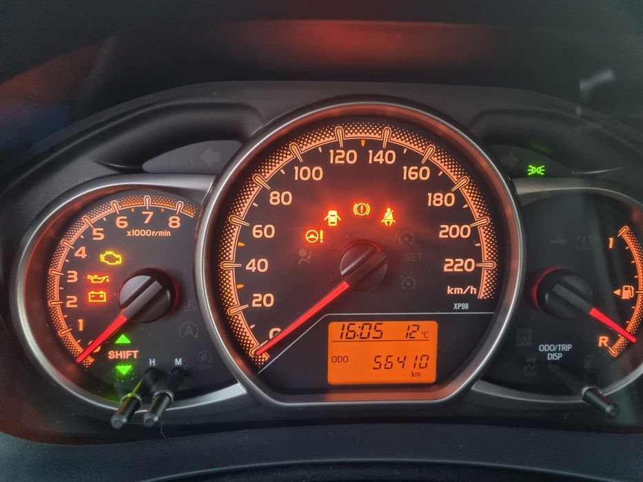 Toyota Yaris 1.3 benzyna 56400 km.