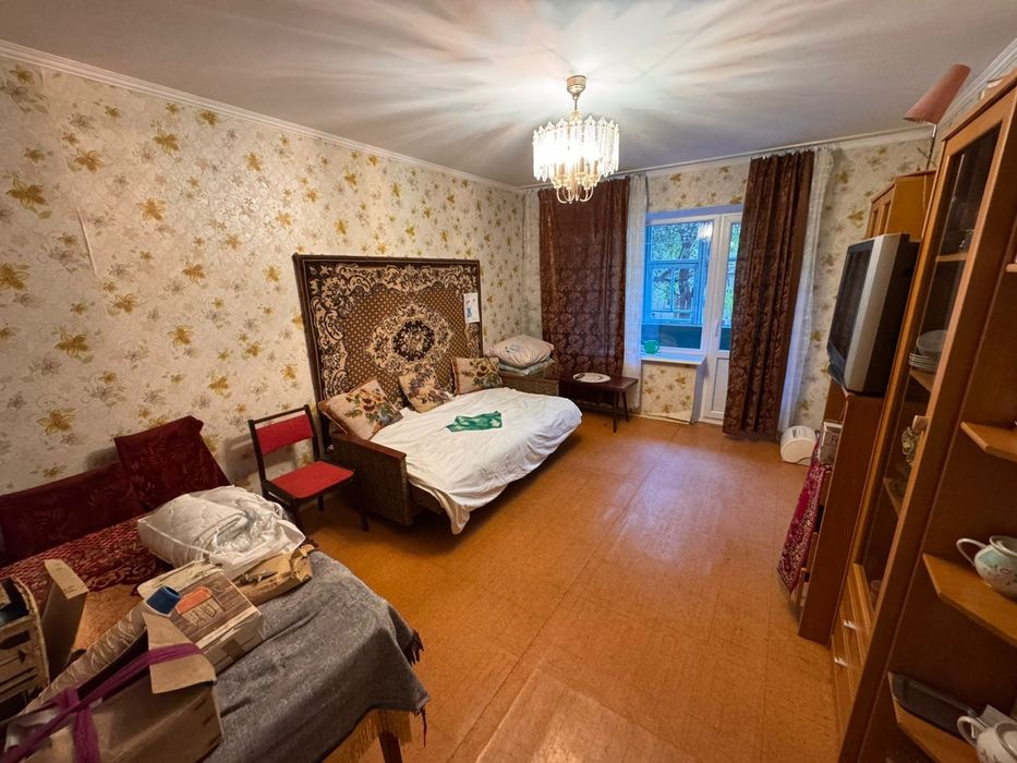 Здається 1-кімн.квартира на Артема.