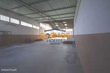 Fábrica/Armazém c/ 1536,85 m2 em Alpedriz