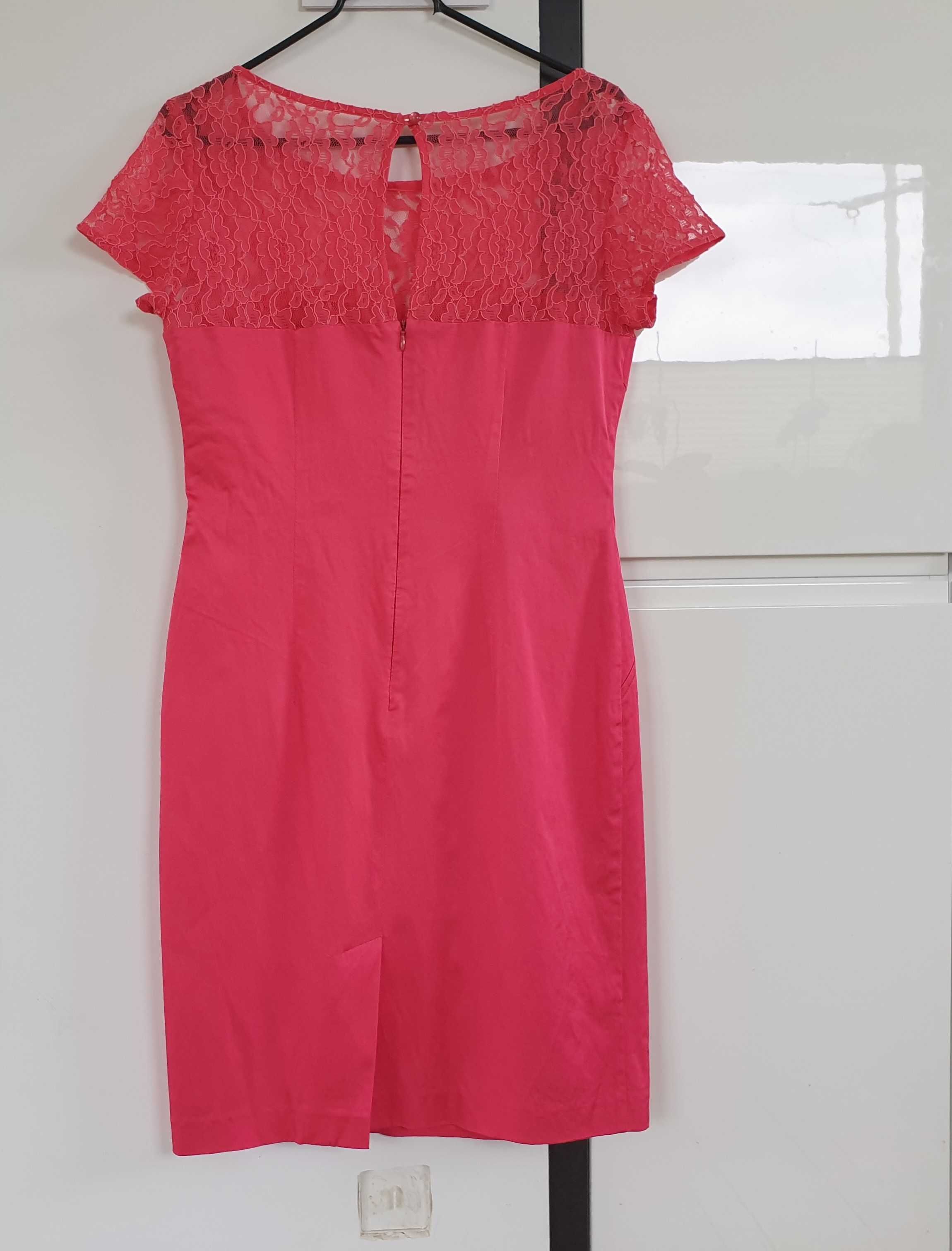 Przepiękna różowa sukienka z koronkową wstawką, rozmiar M-L