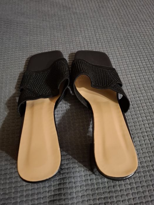 Klapki na obcasie roz 39