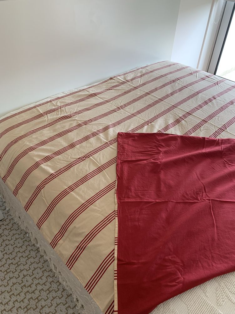Texteis de Cama de Casal: Adredom, Capas , Colchas, lencois .