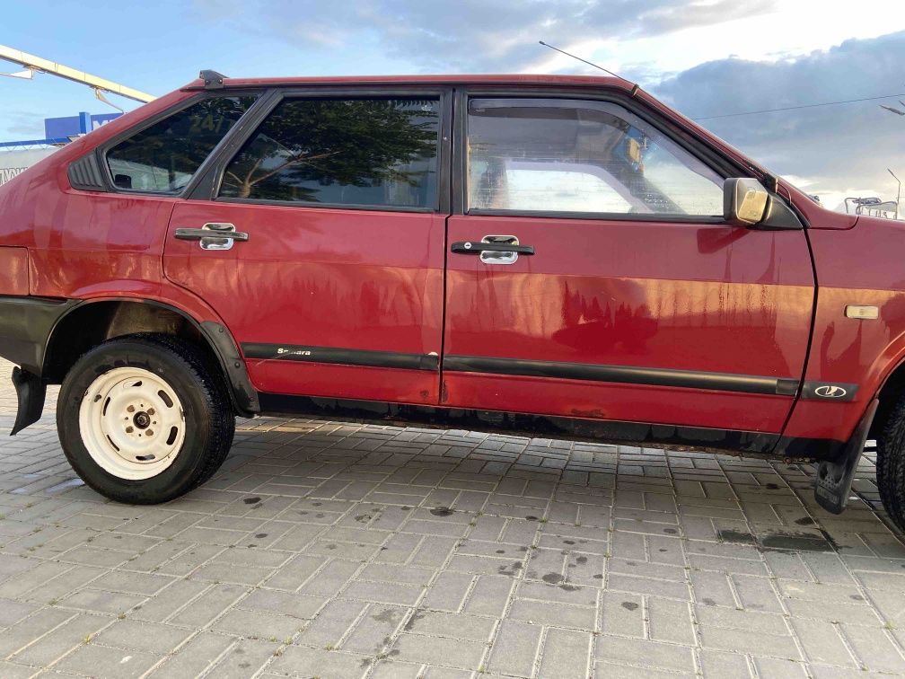 Продам Lada 2109 1,5 бензин
