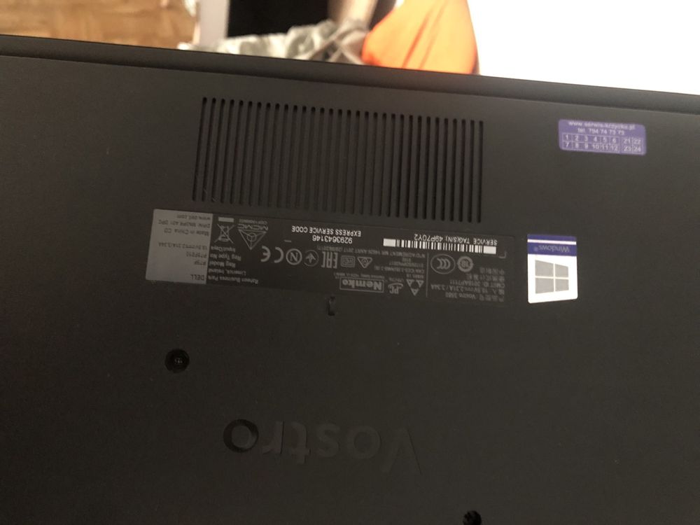 Laptop DELL w idealnym stanie