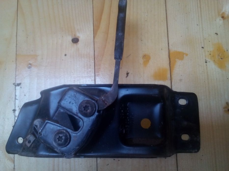 открыватель замка двери ляды Ford Escort Форд Эскорт 91ABB624A04AF