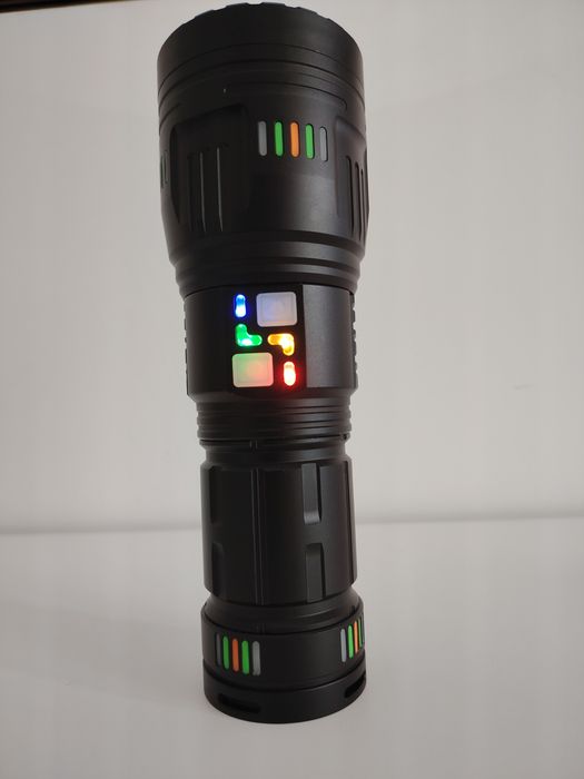 Lion King I – Potência Extrema e Tubos de Luz Impressionantes