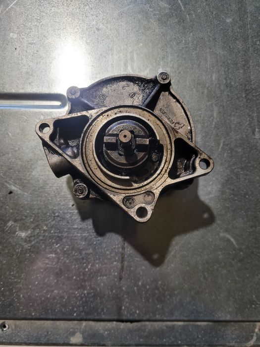 Вакуумний насос ауді а6 с5 2.5