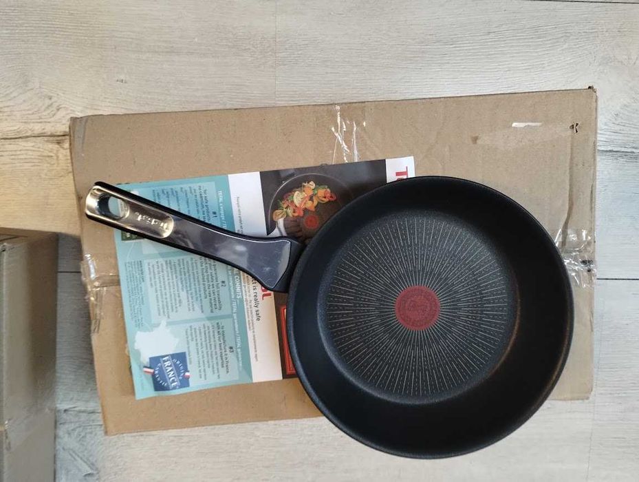 Patelnia Tefal Premium nieprzywierająca 24 cm wszystkie kuchenki