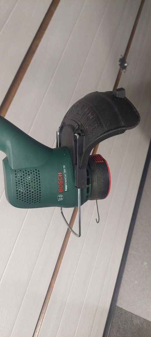 Podkaszarka akumulatorowa 26 cm EASYGRASSCUT 18V-26 BOSCH (korpus)