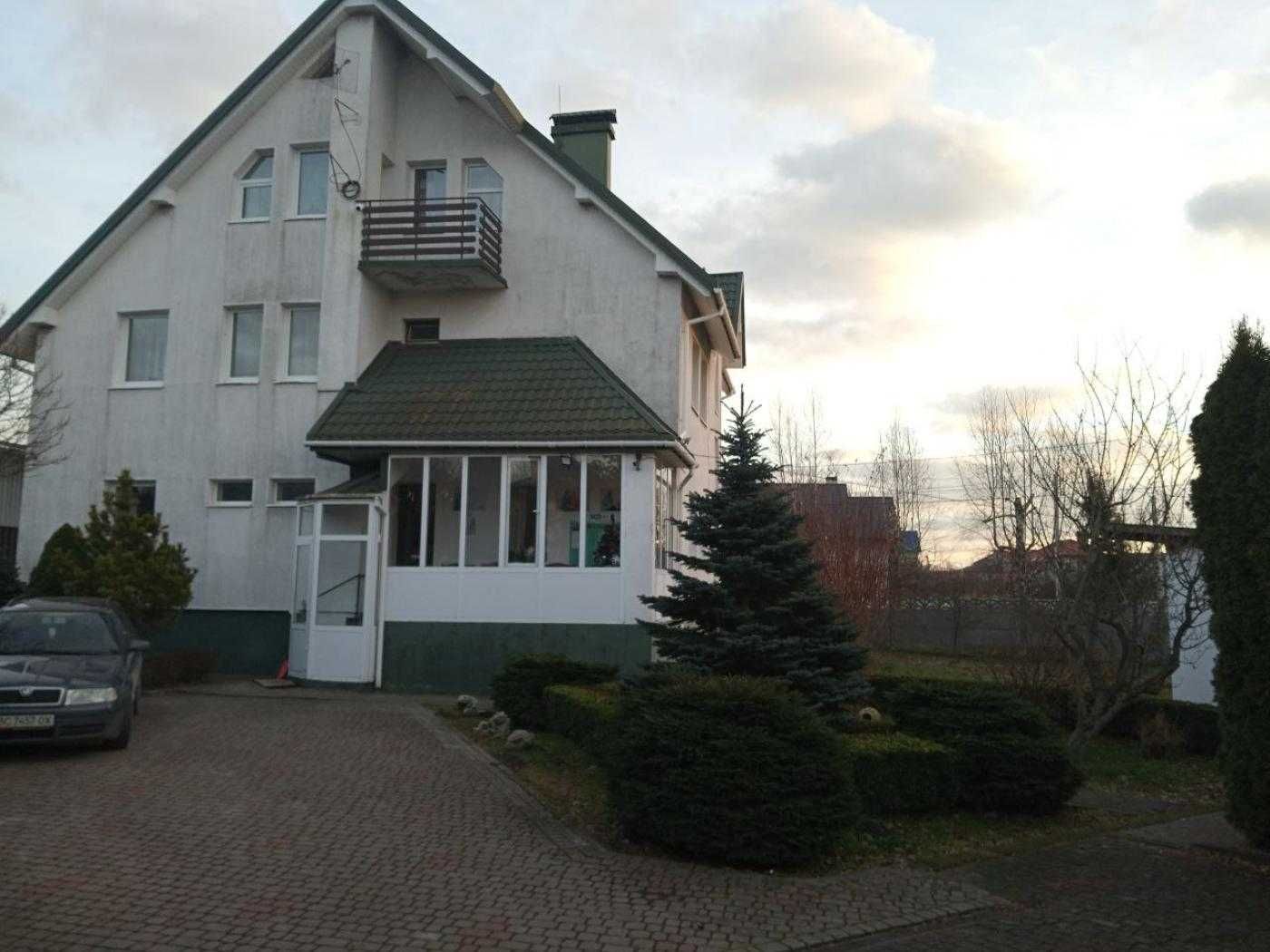 Продаж будинку під комерцію 374 кв.м.  с.Рясне-Руське