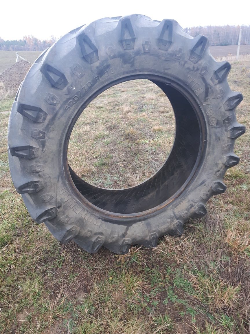 Wzmocniona Ładna opona PIRELLI TM 700 520/70 R - 38 Cała i Zdrowa