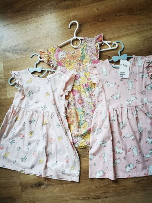 Letnie sukienki HM rozm 104