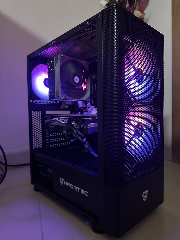 PC Gaming - i7 9700 -RX5700XT - 32GB