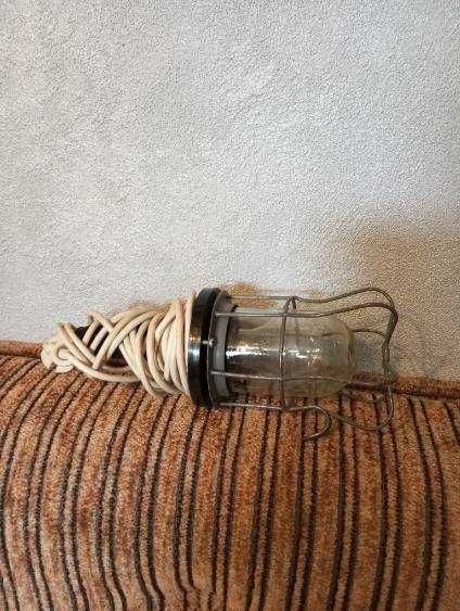 Sprzedam lampę warsztatową z PRL