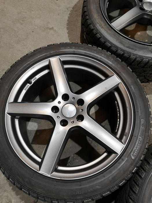 Komplet kół zimowych 5x108 Ford Volvo Peugeot Citroen 235/45/18 Kormor