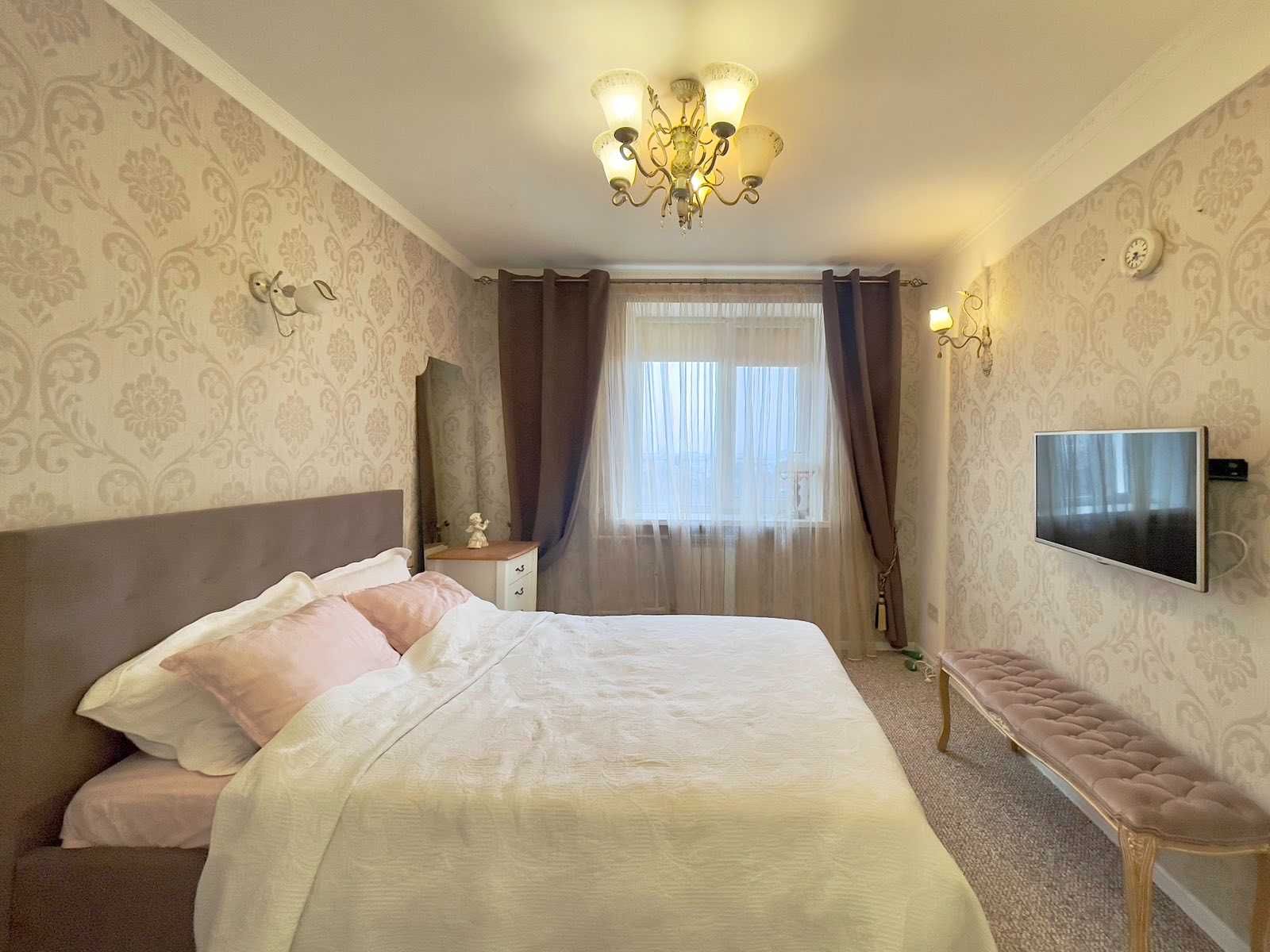 Продам 3х комнатную квартиру на проспекте Шевченко.