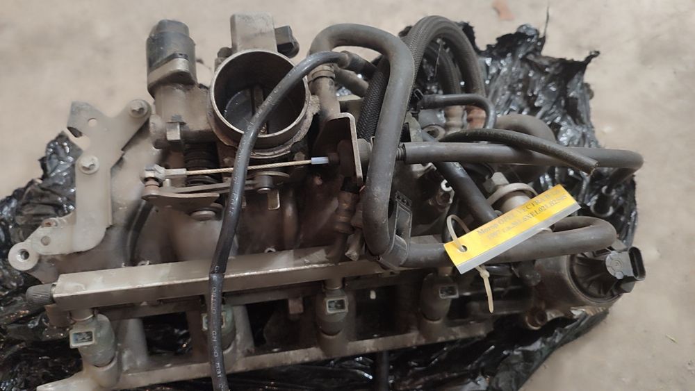 Коллектор впускной Opel Astra, Zafira 1.6 16v GM 90530852 взборе