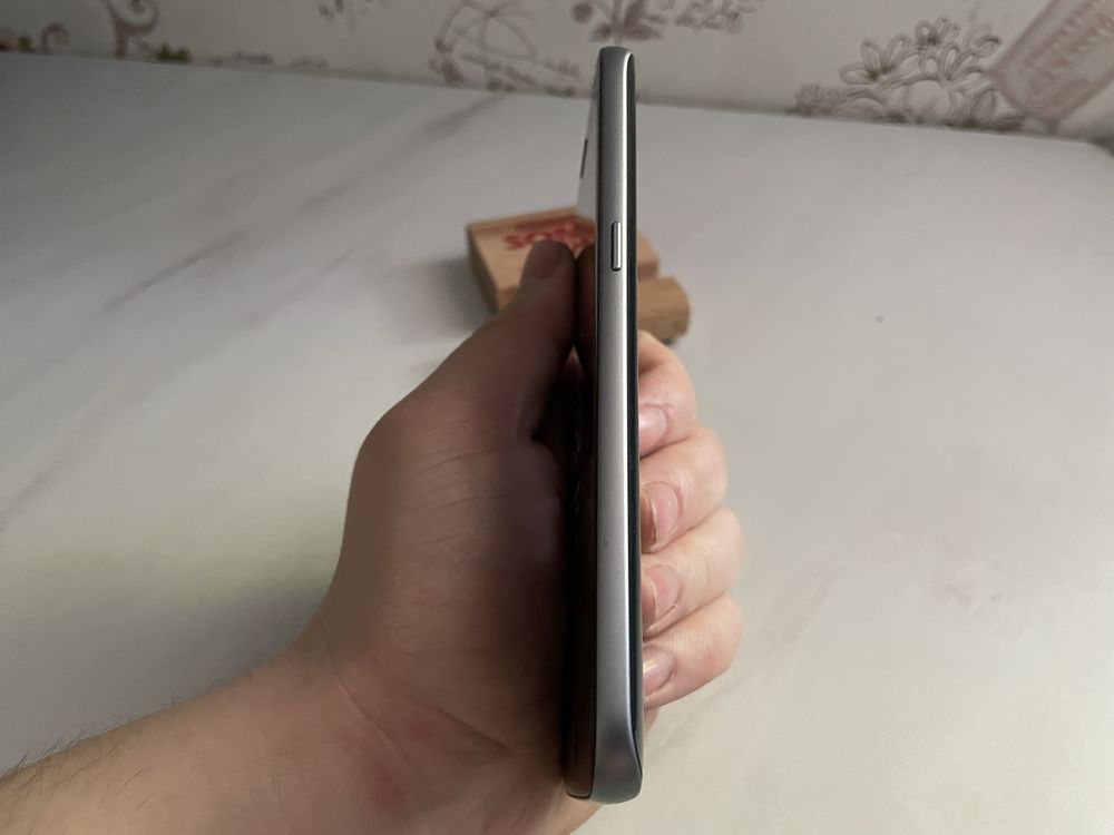 Samsung Galaxy S7 SM-G930V USA