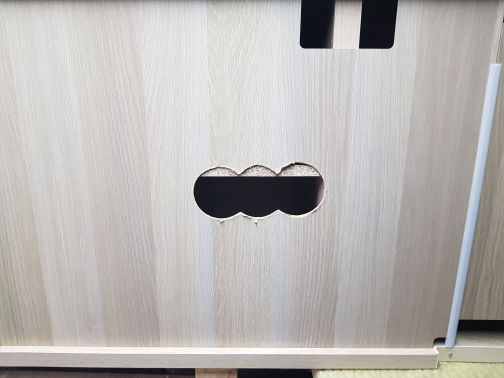 Szafka RTV BESTA IKEA 180x42x64 używana