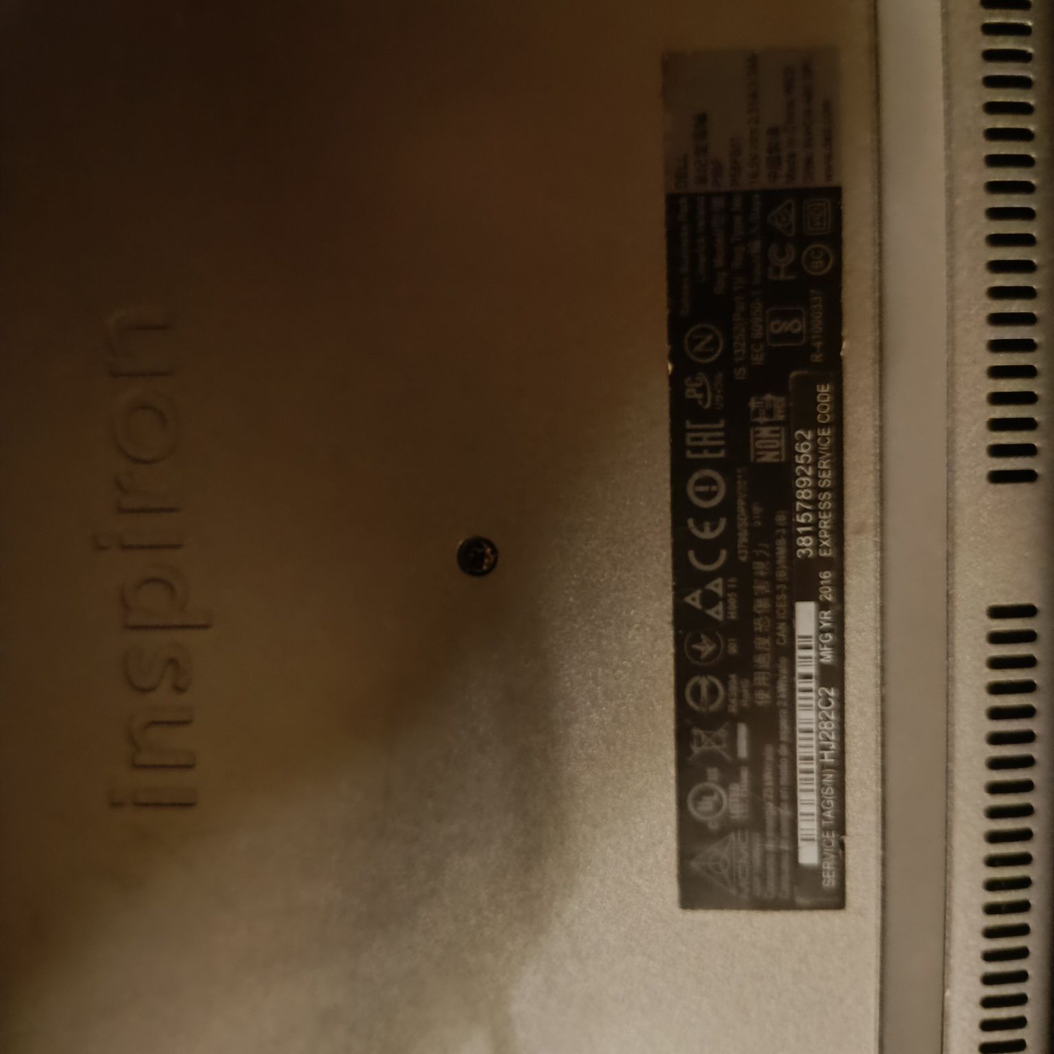 Dell Inspiron 15 seria 5000 idealny dotykowy ekran