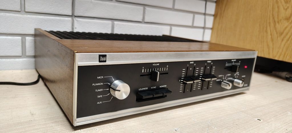 Wzmacniacz Quadro stereo DUAL  CV 61.