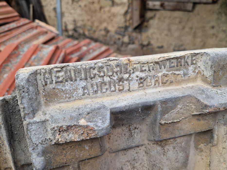 Dachówka z demontażu, poniemiecka