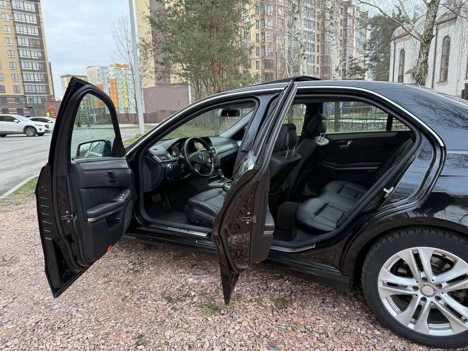 Mercedes-Benz w212  e200 cdi