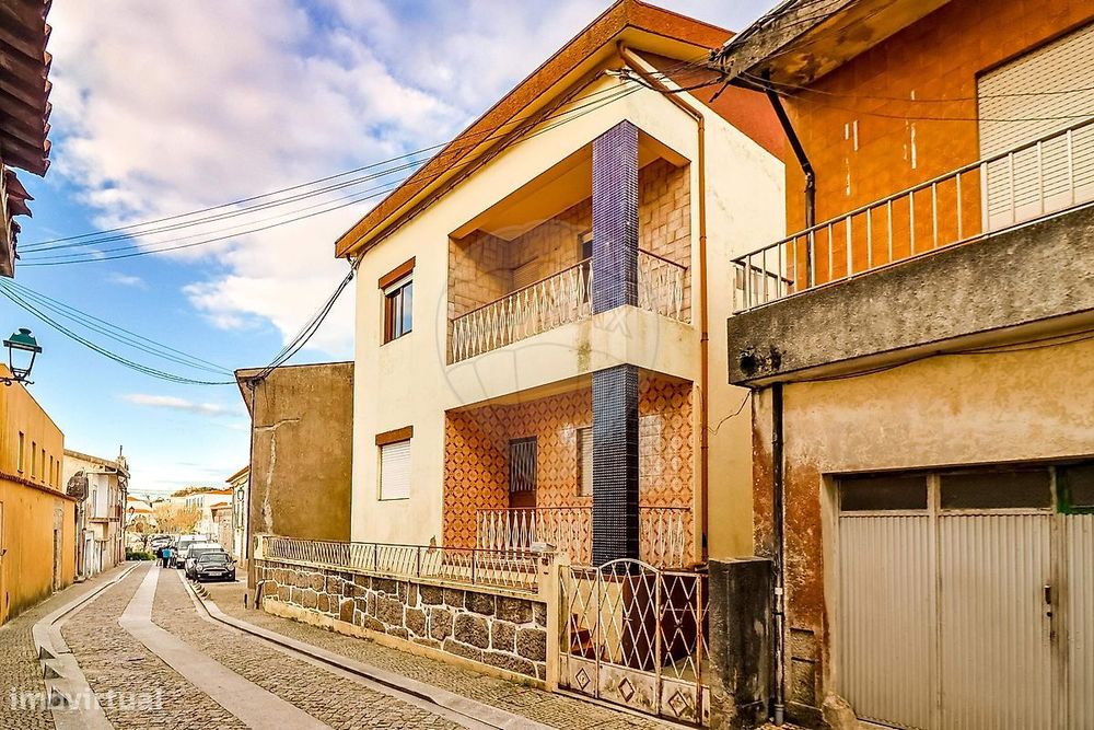 Moradia T4 para venda