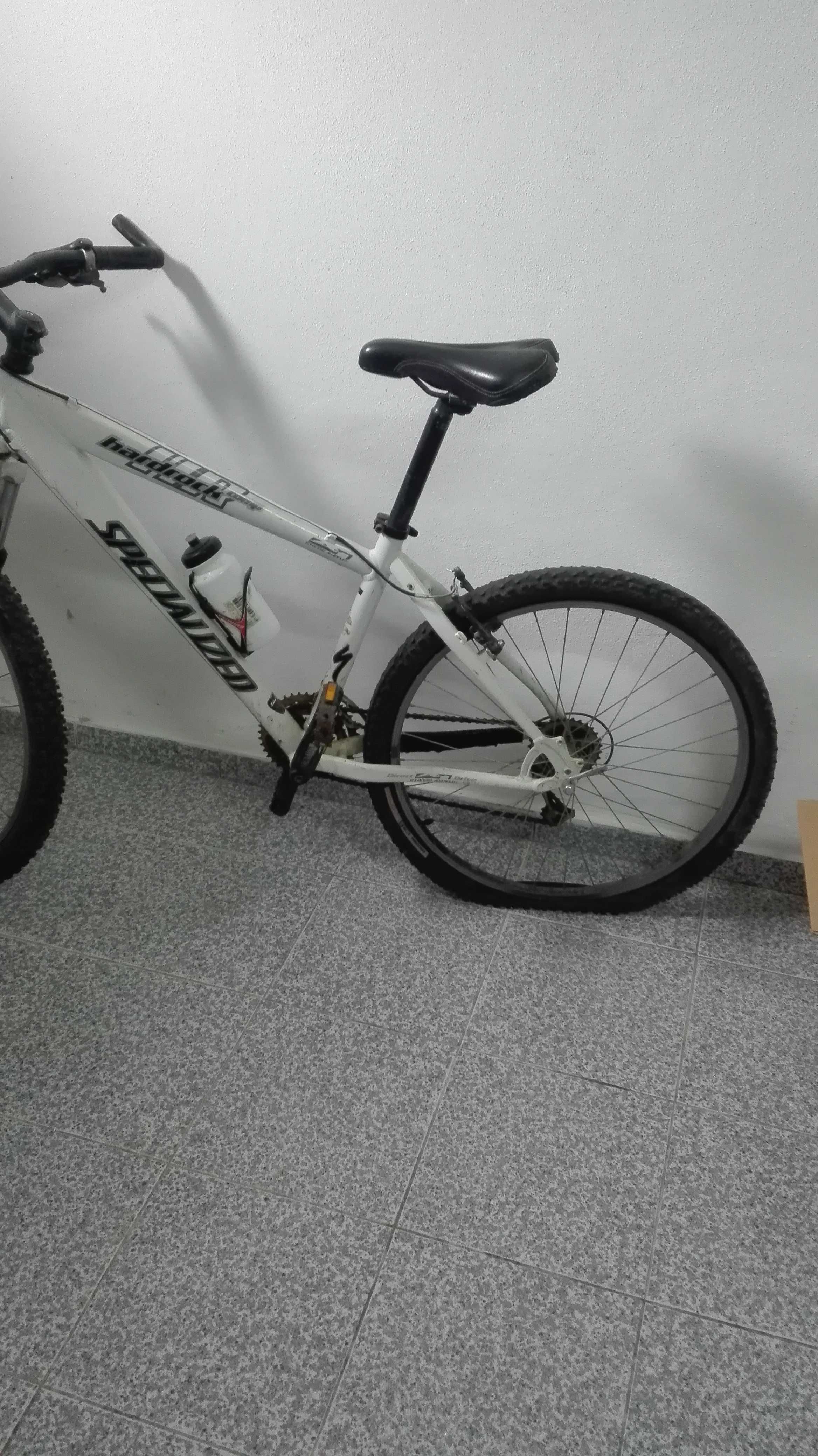 Vendo bicicleta da specialized hardrock comp