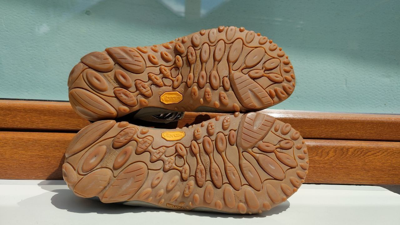 Трекінгові Сандалі Босоніжки Ecco  Keen Merrell Kahuna III J88800 42р