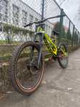 Specialized demo 8