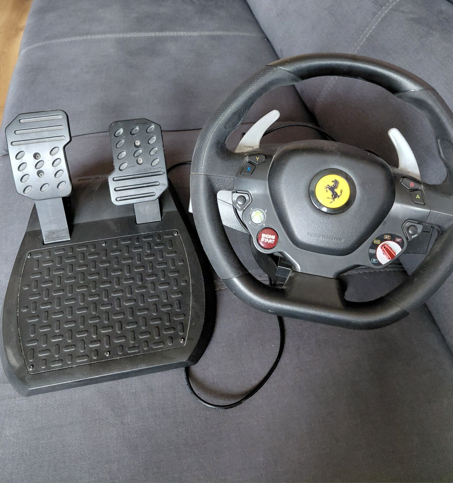 Kierownica Thrustmaster Ferrari 458RW XBox360