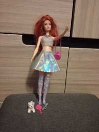 Lalka Barbie plus akcesoria.