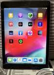 Tablet Apple IPad Air 1 16GB + kabel