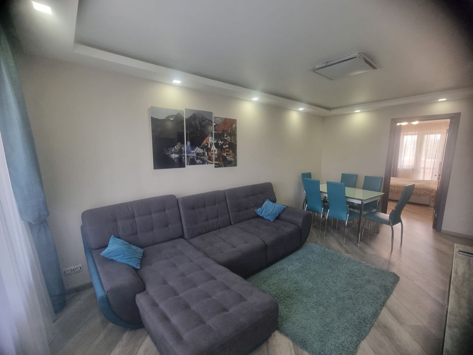 Шикарна 3к з ремонтом та  видом на Дніпро, Сонячна набережна.  ТОРГ!