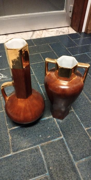 Jarrões antigos bem estimados