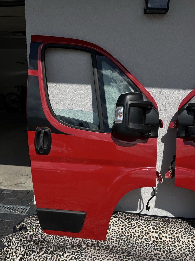 Drzwi prawe Fiat Ducato Maxi.