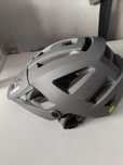 Capacete para trotinete e bicicleta