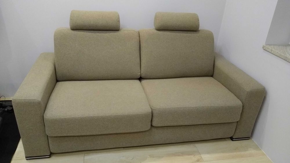 Kanapa/sofa dwuosobowa, rozkładana, z funkcją spania