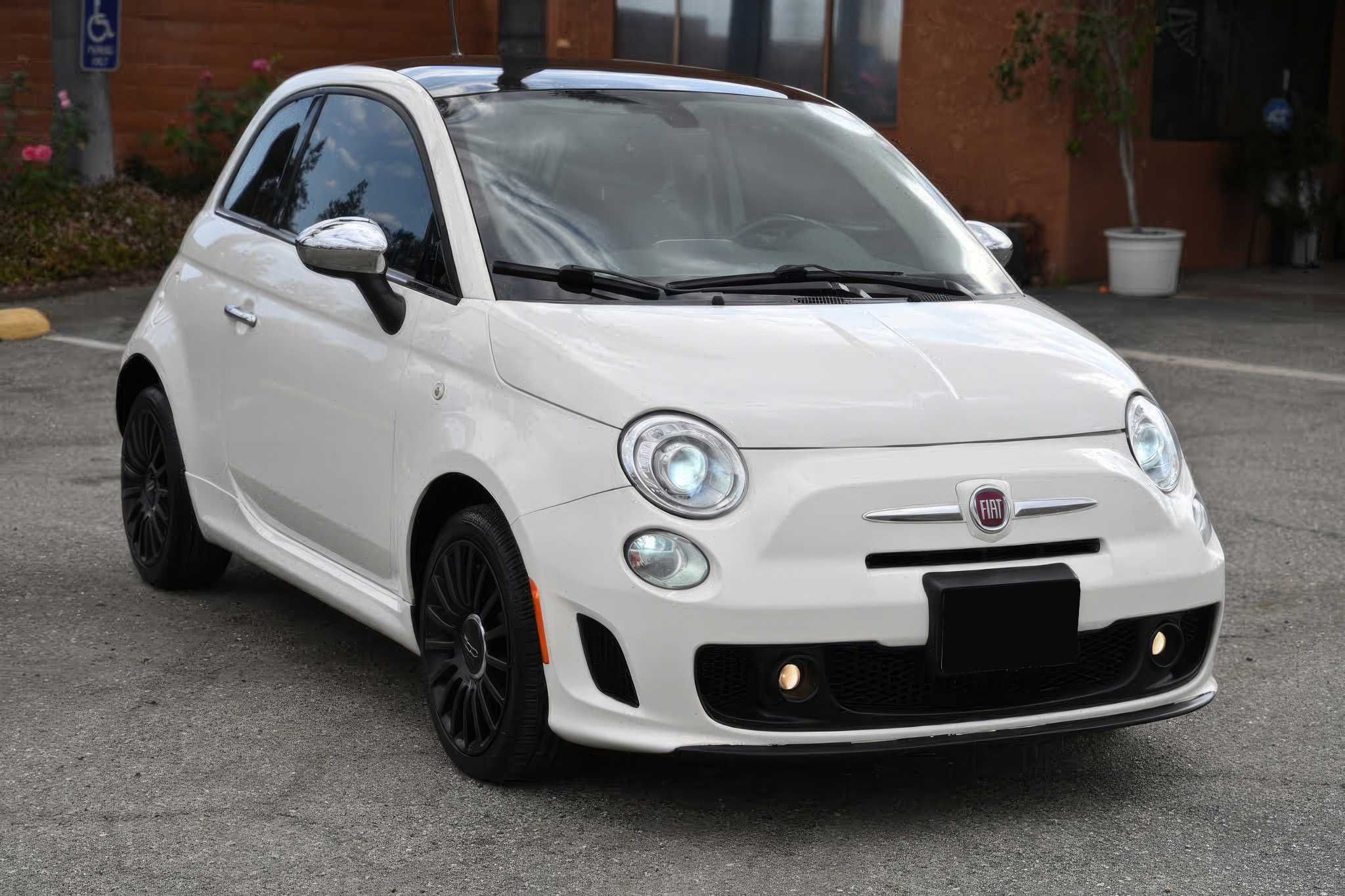 2018 FIAT 500 Lounge