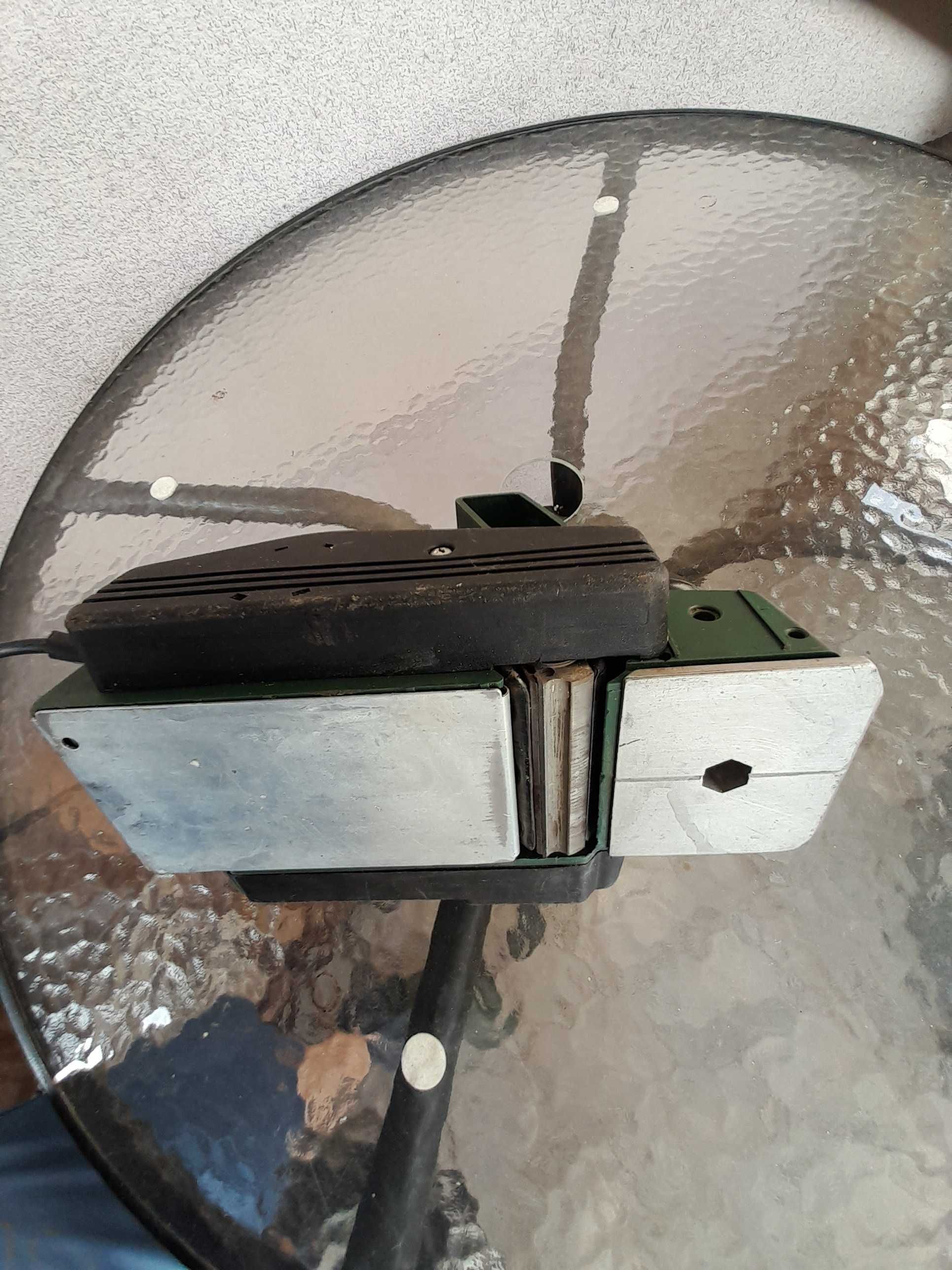 Strug elektryczny Bosch