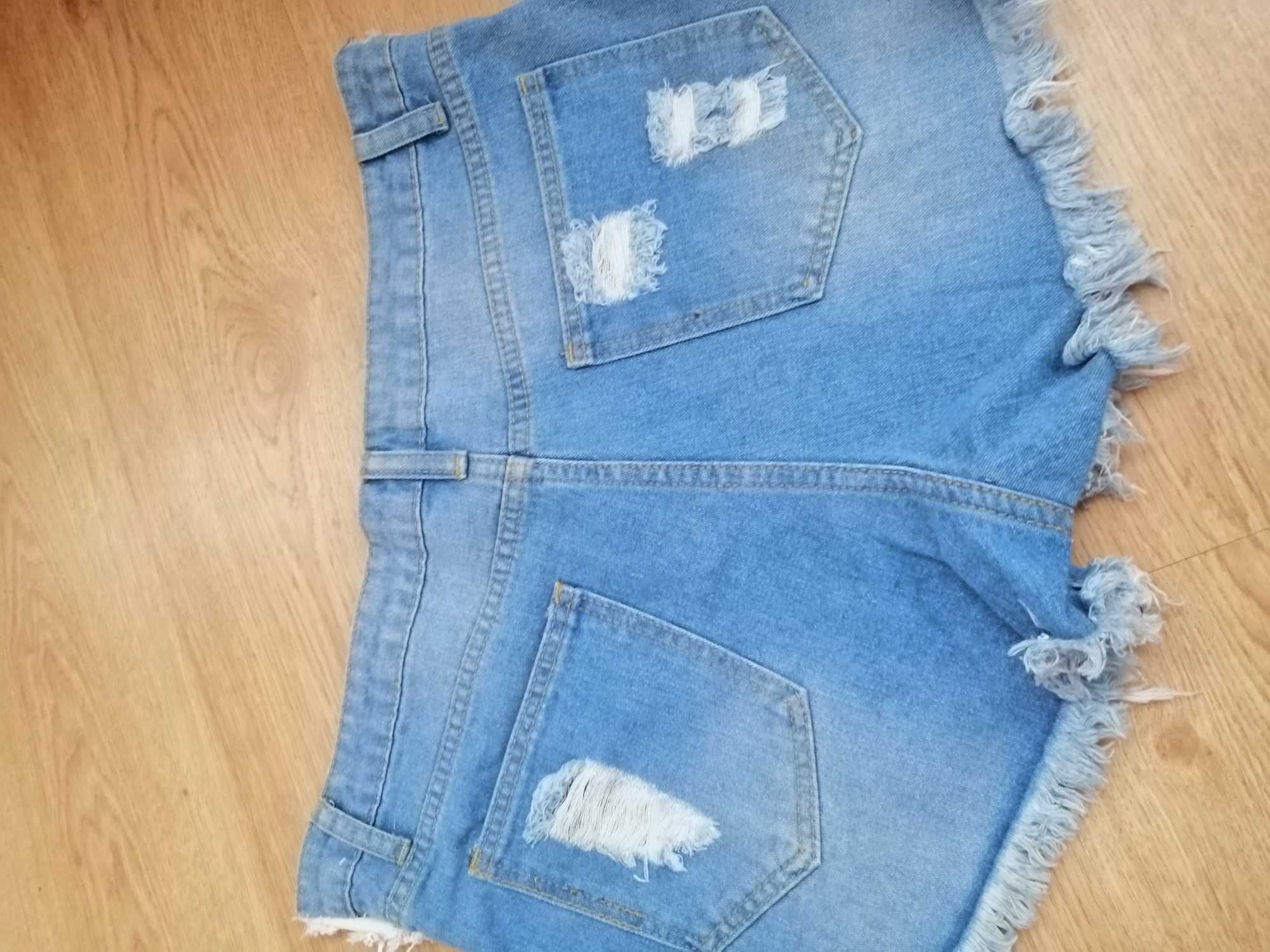 Spodenki jeans z koronką r. Xl