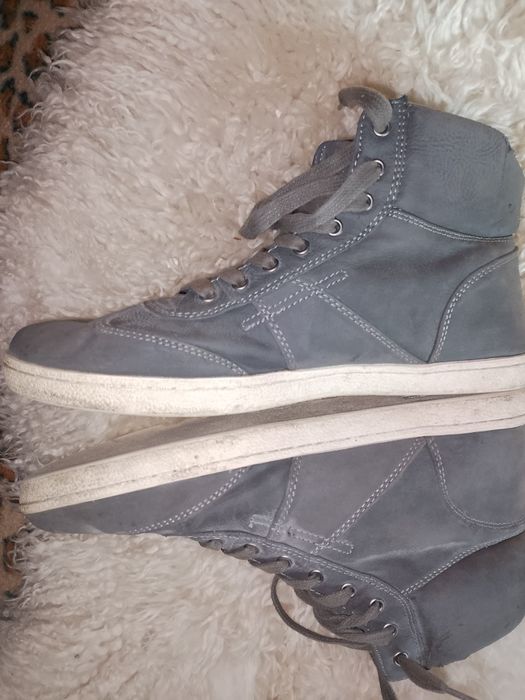 кроссовки 41 27см