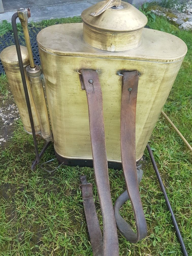 Pulverizador em latão