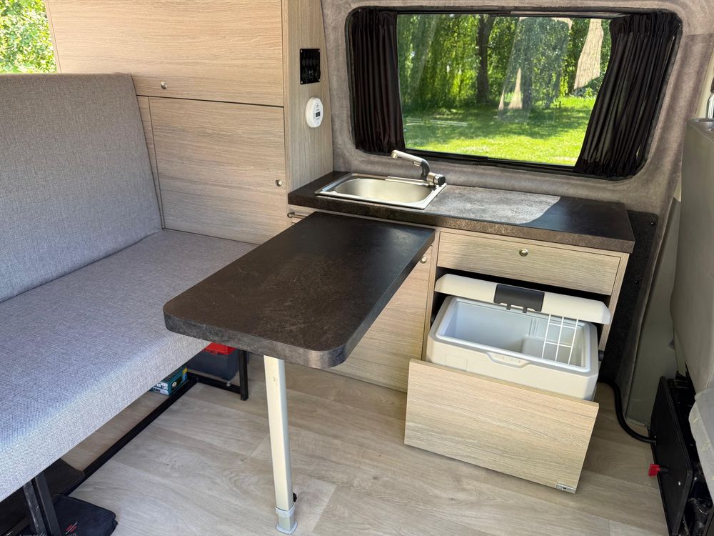 Wynajem Kampera Campervana VW California Nowa Zabudowa 2025 BusKamper