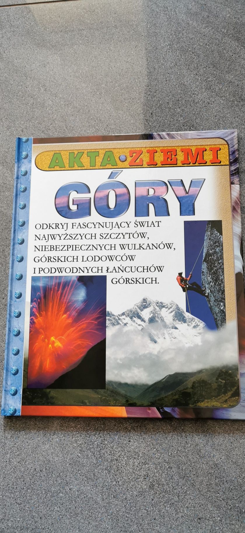 Góry  Akta ziemi. Szczyty