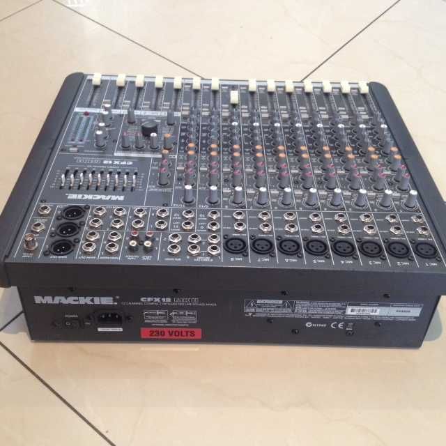 Mikser Mackie CFX 12 MKII