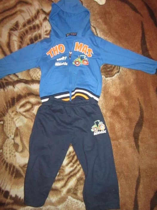 Костюм спортивний.Гарний стан.