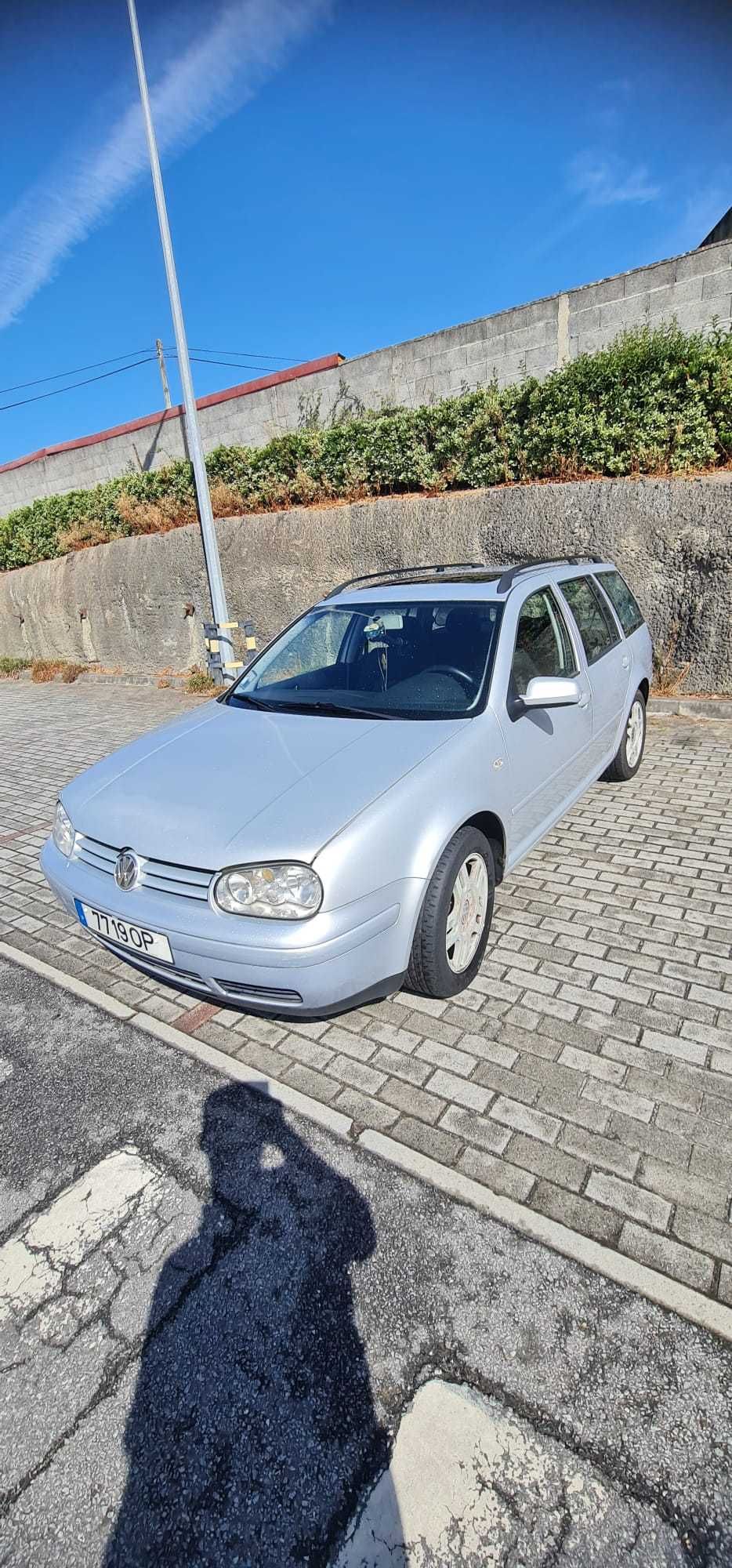 Vendo VW Golf 4 .