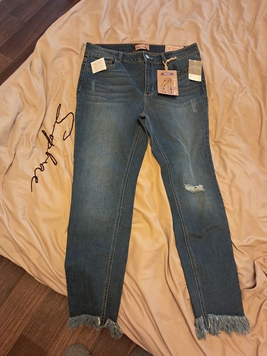 Продам женские брюки.